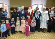 Шамиль Аляутдинов организовал для маленьких нижегородцев новогодний праздник