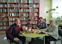 В ТОС поселка Светлоярский и 7-го микрорайона ко Дню дарения книги