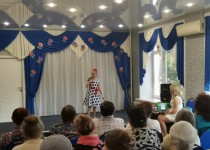 Праздничное мероприятие для актива поселка Парижской коммуны к Международному женскому дню