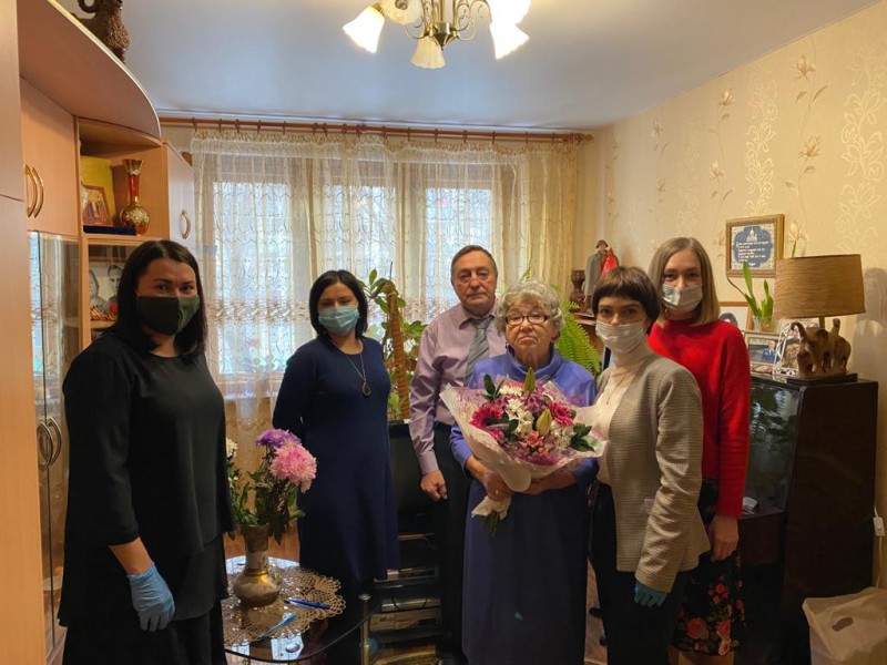 Семья Журавлевых получила поздравления с изумрудной свадьбой от Михаила Иванова