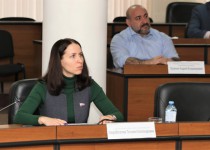 Депутаты предлагают начать ремонт асфальтового покрытия территорий детских садов и школ города уже в 2021 году