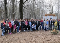 Городская Дума и администрация Советского района посадили в парке Пушкина саженцы кедров