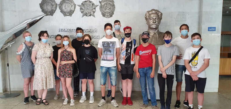 Члены Молодежной палаты организовали экскурсию для школьников в музей авиазавода «Сокол»