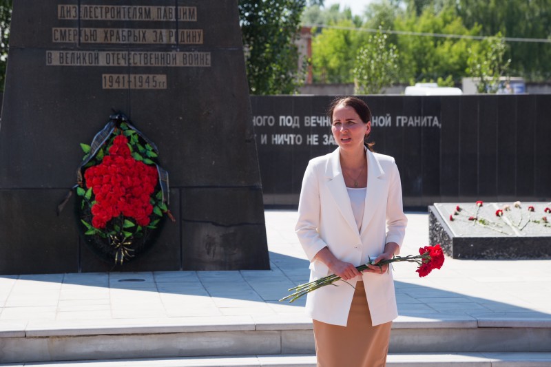 Татьяна Скоробогатова приняла участие в открытии мемориал около завода «РУМО»