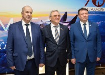 Олег Лавричев поздравил коллектив завода «Сокол» с 90-летием