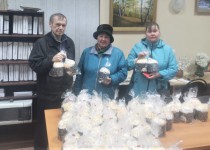 Карим Ибрагимов подарил пасхальные куличи жителям округа