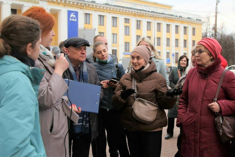 Мария Кузнецова приняла участие в слушаниях по концепции благоустройства площади Киселева