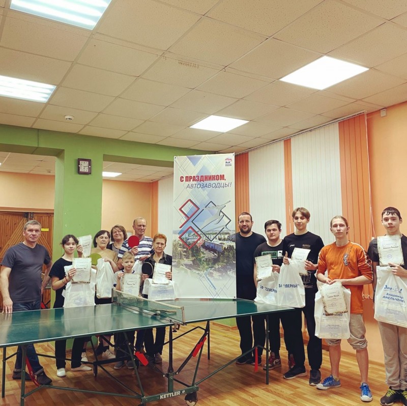 Владимир Амельченко помог организовать турнир по настольному теннису для жителей микрорайона «Северный»
