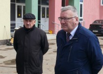 Депутаты городской Думы проверили состояние здания новой школы в ЖК «Новинки Smart City»