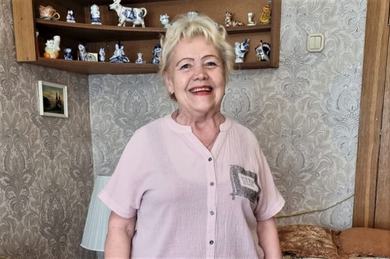 Елена Аржанова поздравила активную жительницу Нижегородского района с Днем рождения