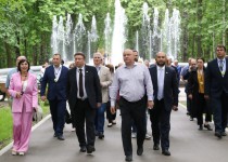 Олег Лавричев принял участие в заседании Совета директоров Приокского района в парке «Швейцария»