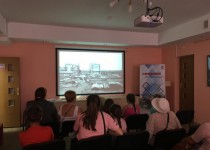 На территории ТОС №5 состоялось мероприятие к 90 -летию Автозаводского района «Фильм в каждый двор»