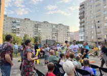 Праздник «Всем двором» в ТОС микрорайона по улицам Коминтерна — Свободы и поселка Володарский