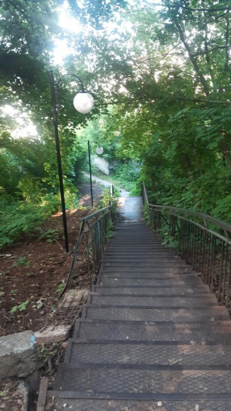 Спортплощадка на улице Адмирала Васюнина