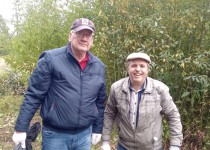 Николай Сатаев организовал субботник в поселке Березовский