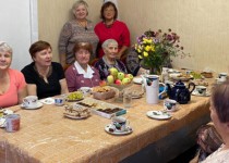 Международный день пожилых людей в ТОС микрорайона по улицам Коминтерна-Свободы и поселка Володарский