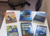 В помещении Соседского центра «На Молодежном» проходит выставка литературы «Природа. Экология. Человек» в рамках Всероссийского фестиваля энергосбережения и экологии #ВместеЯрче