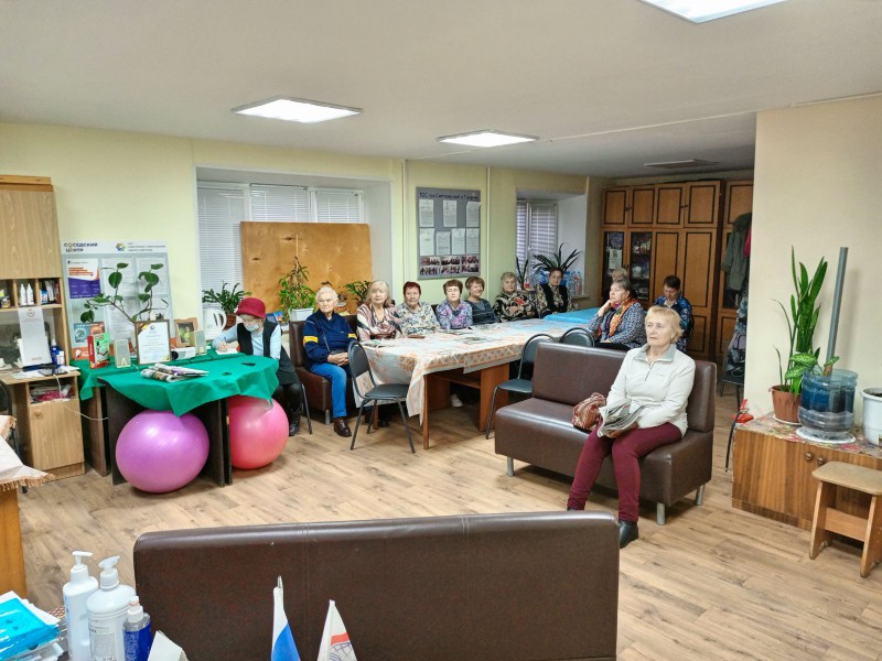 Встреча с врачами в ТОС поселка Светлоярский и 7-го микрорайона