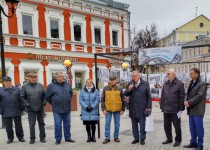 Николай Сатаев принял участие в открытии фотовыставки Николая Мошкова «Былое и время»