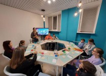 В Соседском центре #вМесте прошел мастер-класс по Городецкой росписи для жителей микрорайона Северный
