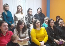 На территории ТОС №4 состоялось поздравление мам с Днем матери