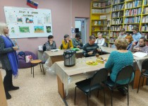 В библиотеке им. Радищева состоялось познавательное мероприятие «День рождения Деда Мороза»