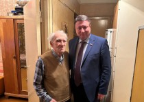 Олег Лавричев присоединился к акции «С Новым годом, ветеран!»