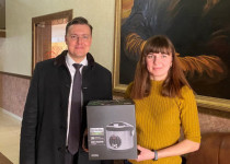 Михаил Иванов помог семье вынужденных переселенцев из ЛНР