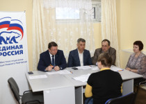 Олег Лавричев и Юрий Балашов провели совместный прием граждан