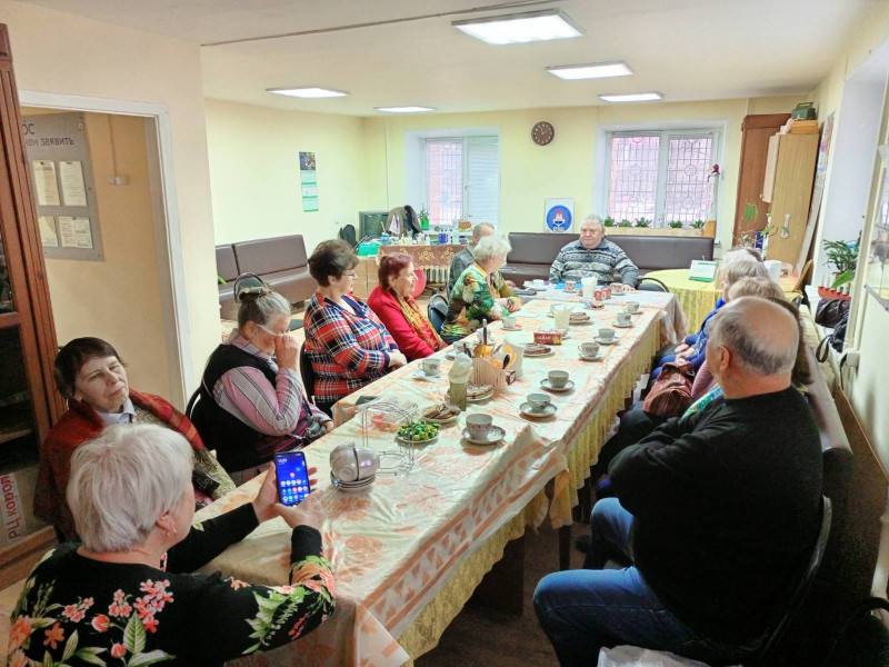 Сергей Пляскин помог ТОС Светлоярский организовать мероприятие ко Дню поэзии