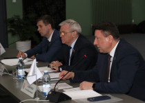 «Время выбрало нас, и именно нам отвечать за судьбы страны и наших детей», - Олег Лавричев