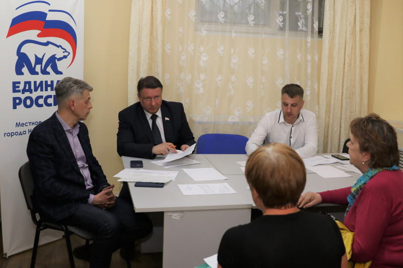 Олег Лавричев и Юрий Балашов провели совместный прием граждан