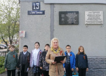 На территории ТОС №3 прошло памятное мероприятие у мемориальной доски Герою Советского Союза А.Д. Буханову