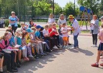 Та территории ТОС №10 «Мончегорский» состоялось мероприятие ко Дню защиты детей