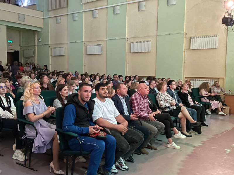 Николай Чернышов принял участие в церемонии награждения лучших педагогов и учеников «Звезды Приокского района»