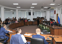 Олег Лавричев провел встречу с участниками молодежного проекта «Лидеры Нижегородской области»