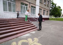 По инициативе Романа Пономаренко в школах Автозаводского района проходит мониторинг избирательных участков