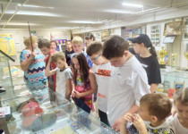 Активисты Соседского центра «Вместе» и многодетные семьи Автозаводского района побывали на экскурсии по Нижегородскому метрополитену