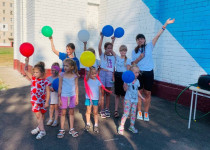 Соседский центр #Вместе провел праздничную программу для жителей микрорайона Северный