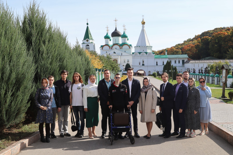 Олег Лавричев организовал экскурсию для членов Молодежной палаты при городской Думе Нижнего Новгорода