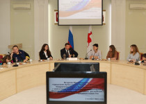 Олег Лавричев встретился с жителями освобожденных территорий Донецкой и Луганской Народных Республик