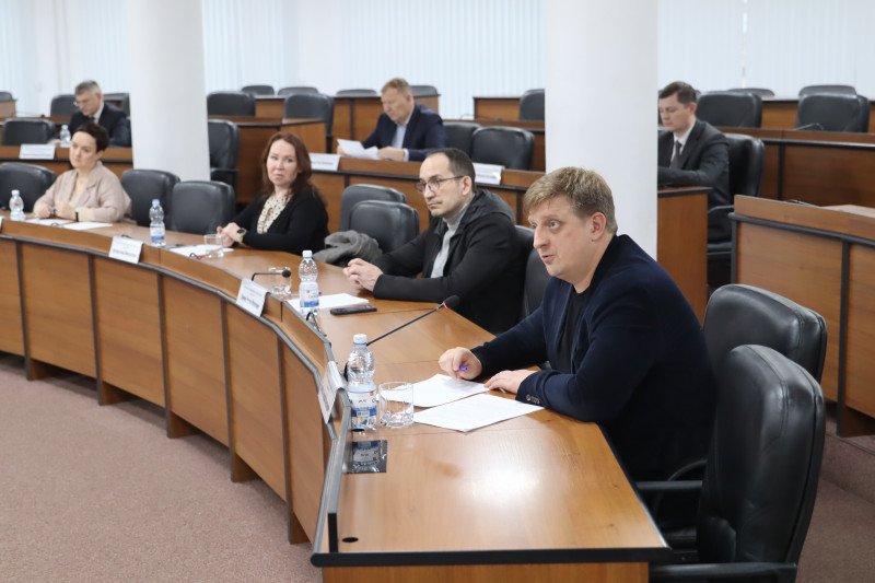 Депутаты отметили большое количество выполненных работ по благоустройству придомовых территорий в Нижнем Новгороде в 2023 году