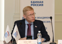 «Перед депутатским объединением «Единой России» стоит приоритетная задача по участию в президентской кампании», - Евгений Костин