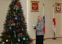 Юлия Мантурова исполнит мечту ребенка в рамках всероссийской акции «Елка желаний» в городской Думе Нижнего Новгорода