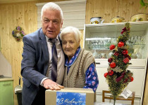 Владимир Тарасов поздравил с Новым годом участницу Великой Отечественной войны