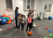 В Соседском центре #Вместе для жителей микрорайона Северный проходят еженедельные нейроигры с детьми