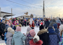 Дед Мороз и Снегурочка в ТОС поселка Копосово и ТОС поселка Комсомольский