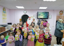 ТОС № 4 совместно с ТОС № 3 провели новогоднее мероприятие для многодетных семей