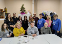 В Соседском центре «На Молодежном» прошел мастер-класс по изготовлению сухого душа для военнослужащих