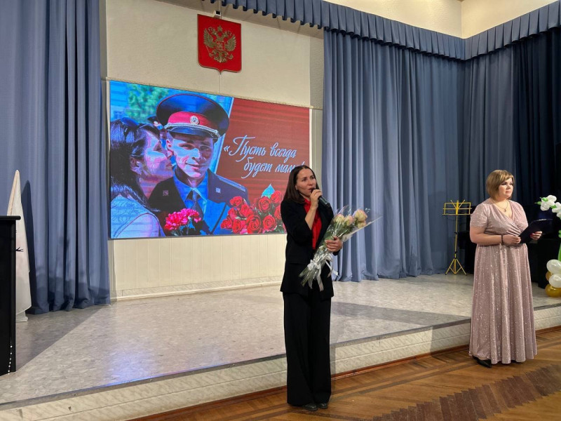 Концерт в преддверии Дня матери состоялся для женщин Ленинского района